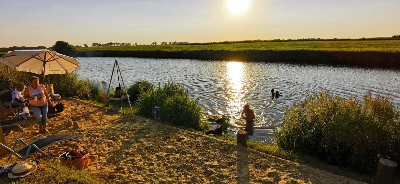 Appartement Im Stall "Lune River Ranch" Loxstedt Экстерьер фото